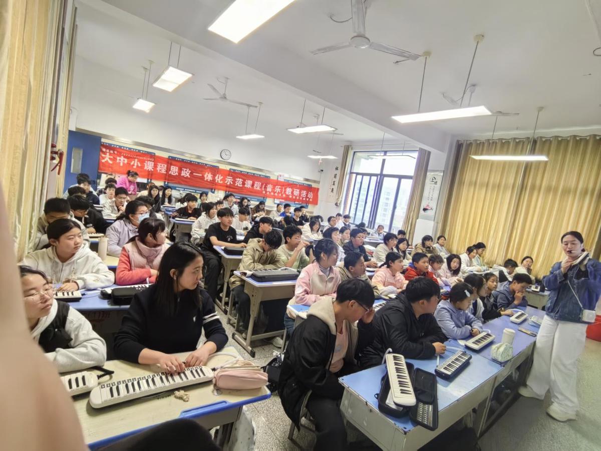 db7d2c4c97914cc281c45409d753113d.jpeg db7d2c4c97914cc281c45409d753113d.jpeg